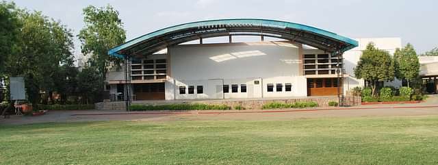 SMT._CHAMPABEN_VASANTBHAI_GAJERA_PHARMACY_MAHILA_COLLEGE
